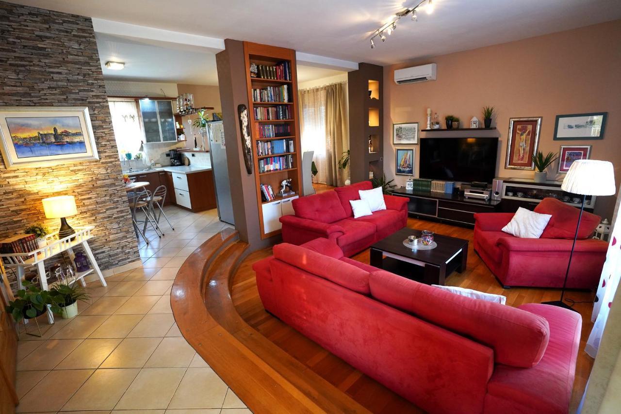 Villa Tago With Heated New Pool Kaštela Εξωτερικό φωτογραφία