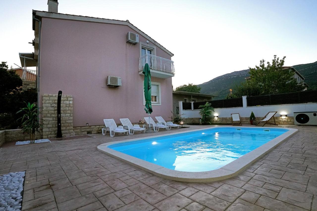Villa Tago With Heated New Pool Kaštela Εξωτερικό φωτογραφία