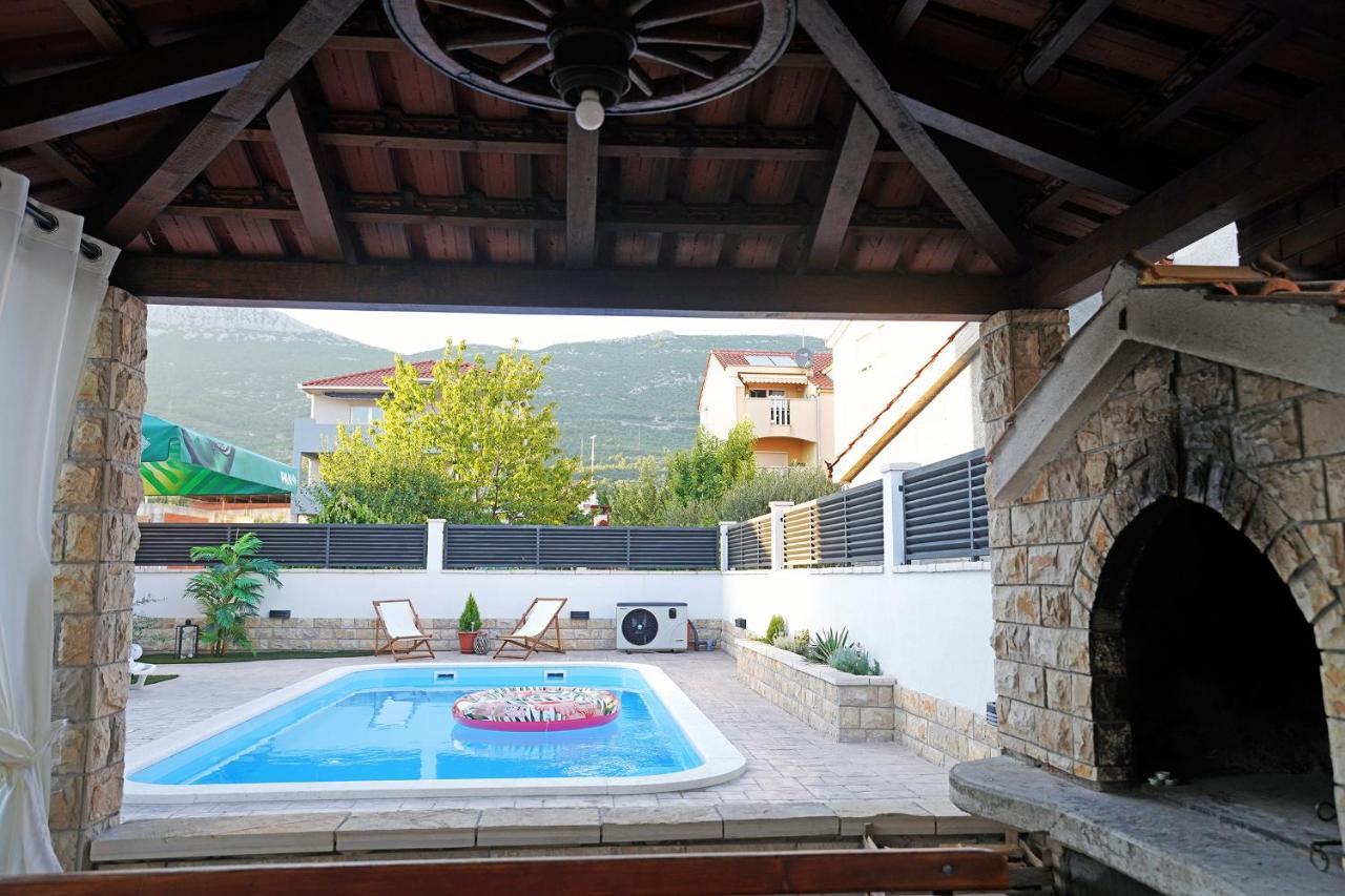 Villa Tago With Heated New Pool Kaštela Εξωτερικό φωτογραφία